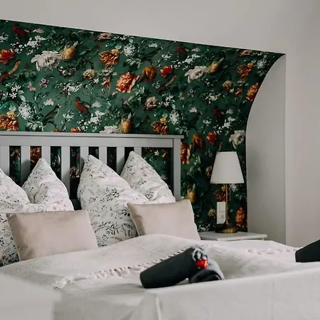 Exklusives Am Waldrand Mit Whirlpool Und Sauna * סכונאץ'