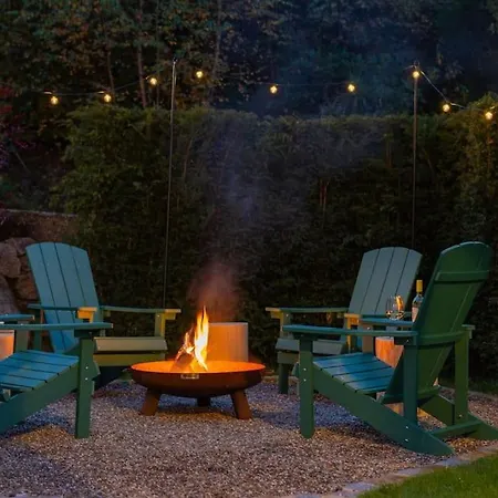 Exklusives Am Waldrand Mit Whirlpool Und Sauna בית נופש סכונאץ'