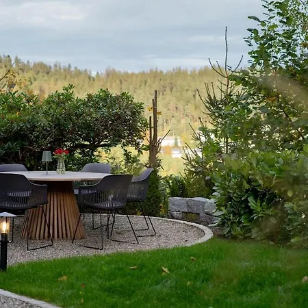 בית נופש Exklusives Am Waldrand Mit Whirlpool Und Sauna